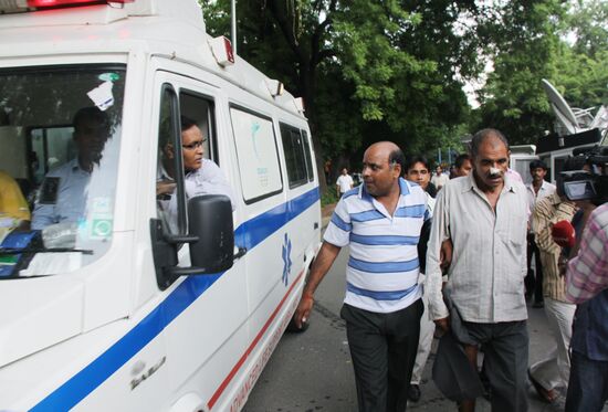 Explosion near New Delhi High Court