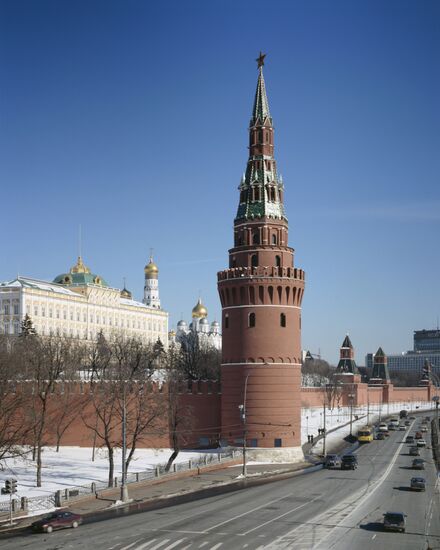 View of Vodovzvodnaya Tower and Grand Kremlin Palace