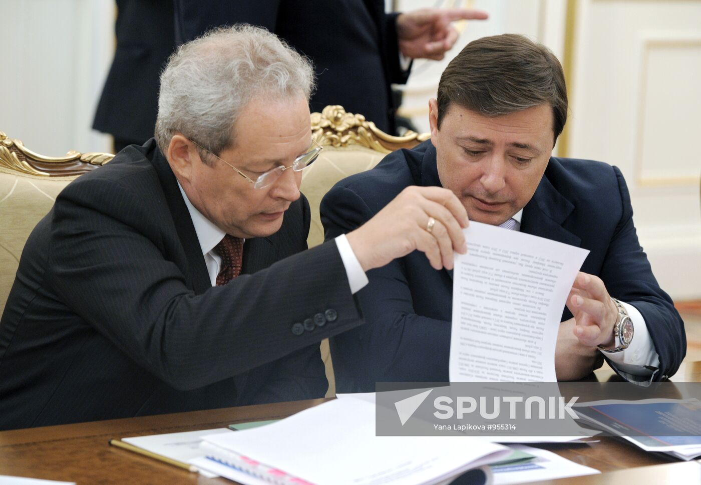 Viktor Basargin and Alexander Khloponin