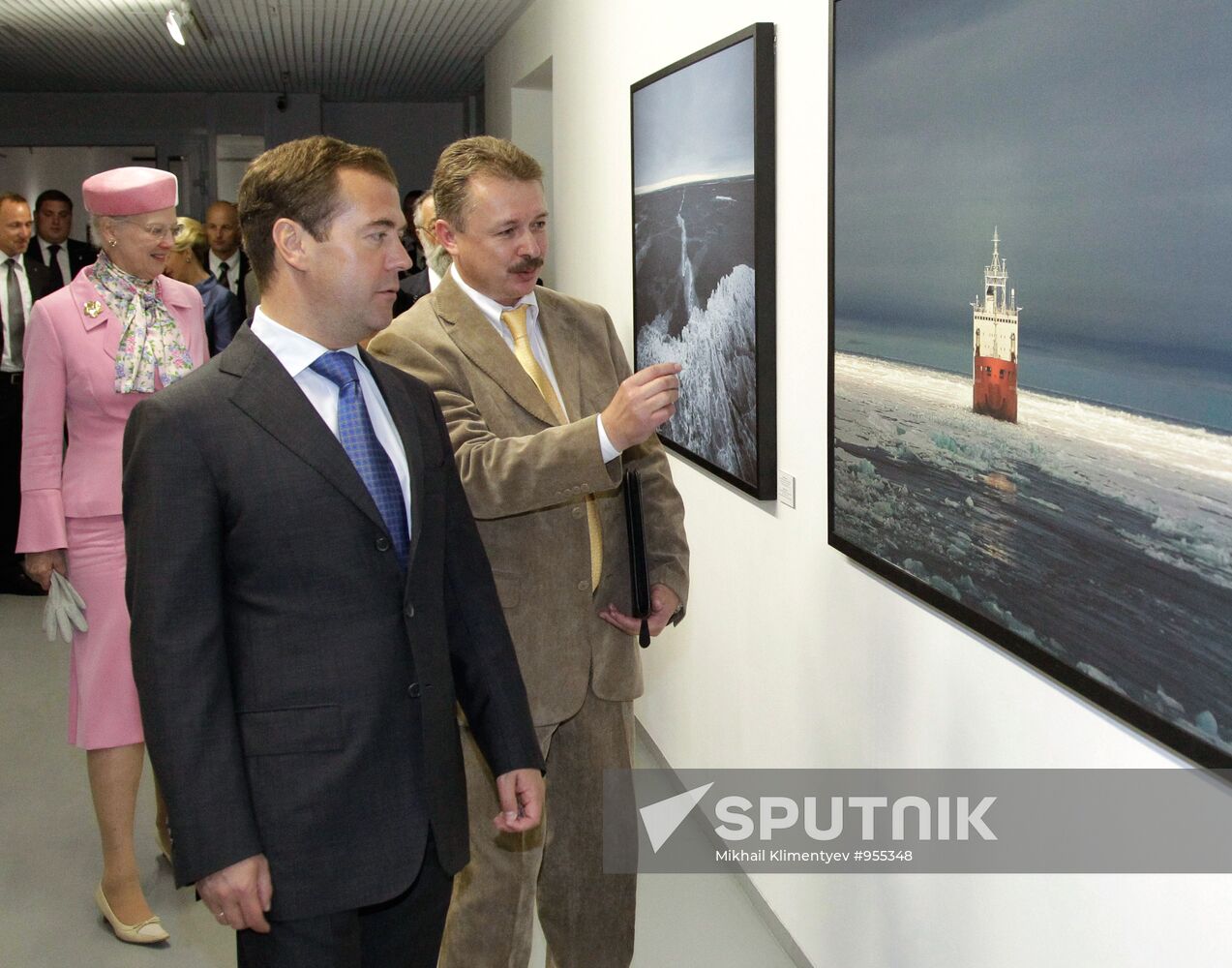 Dmitry Medvedev and Queen Margrethe II open exhibition