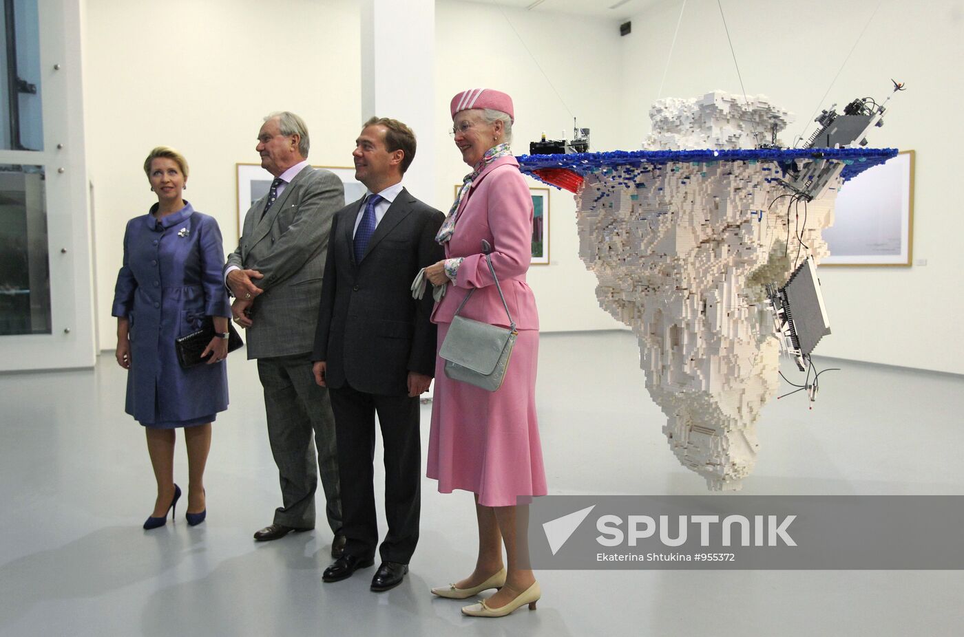 Dmitry Medvedev and Queen Margrethe II open exhibition