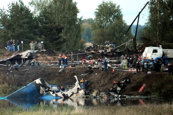 Yak-42 aircraft crashes near Yaroslavl