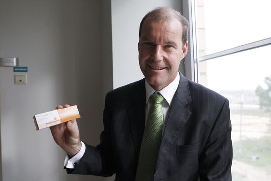 Christoph Weber visits SmithKline Beecham Biomed plant