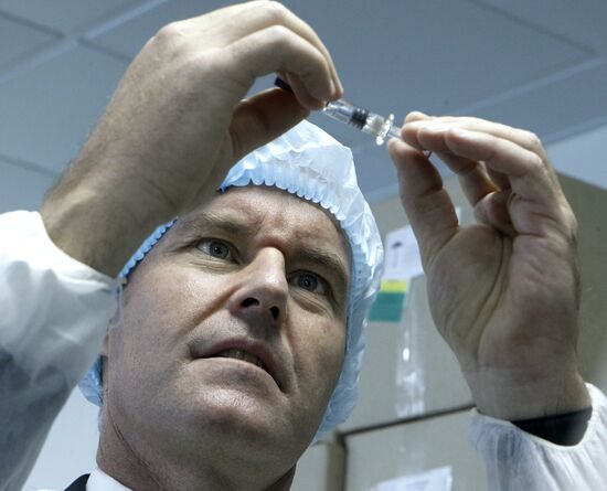 Christoph Weber visits SmithKline Beecham Biomed plant