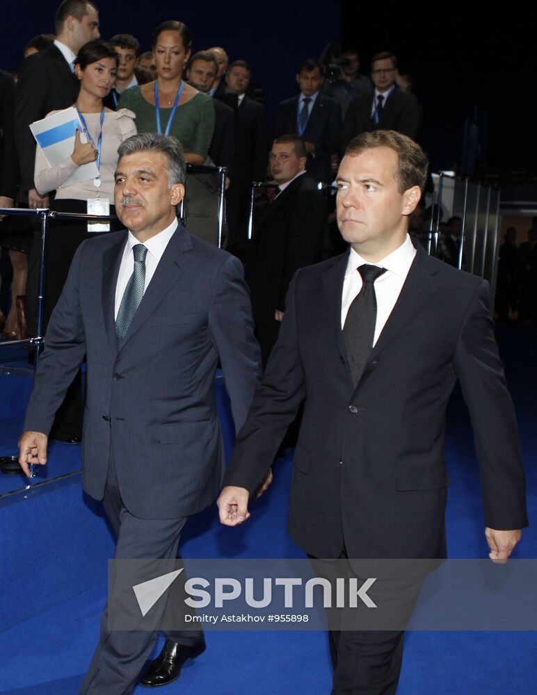 Dmitry Medvedev at Global Policy Forum in Yaroslavl