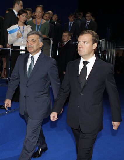 Dmitry Medvedev at Global Policy Forum in Yaroslavl
