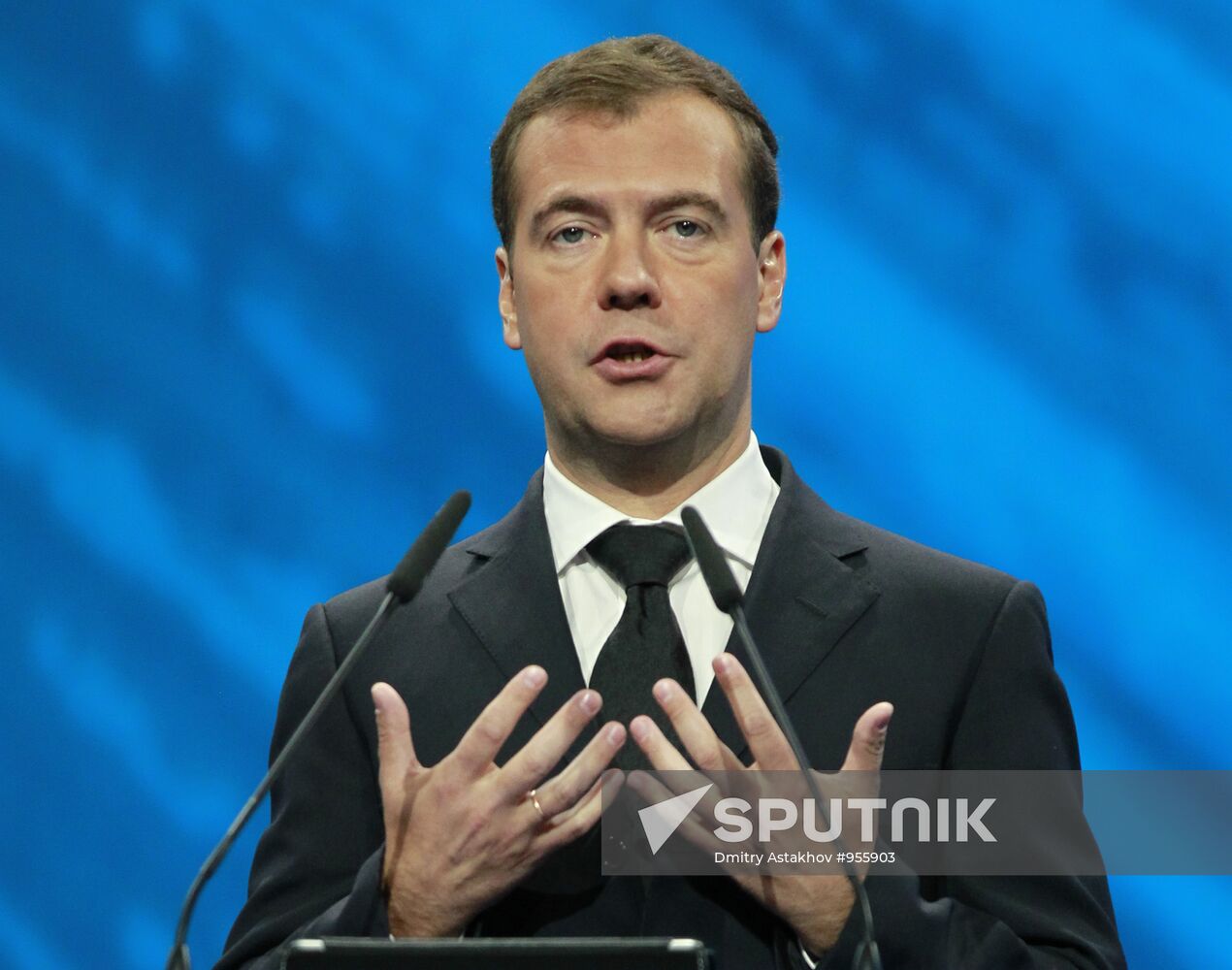 Dmitry Medvedev attends Global Policy Forum in Yaroslavl
