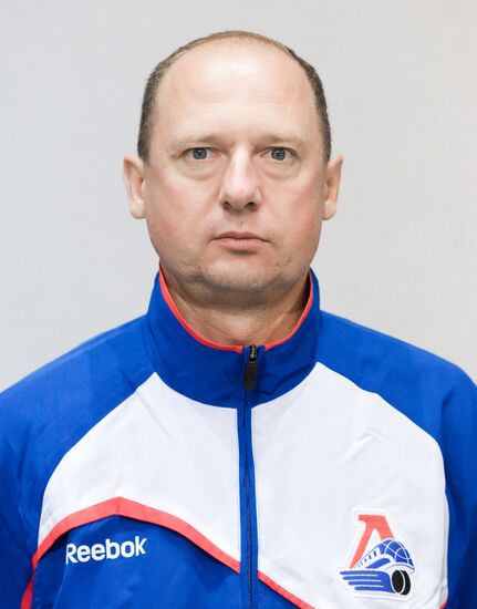 Lokomotiv Yaroslavl trainer Yevgeny Sidorov