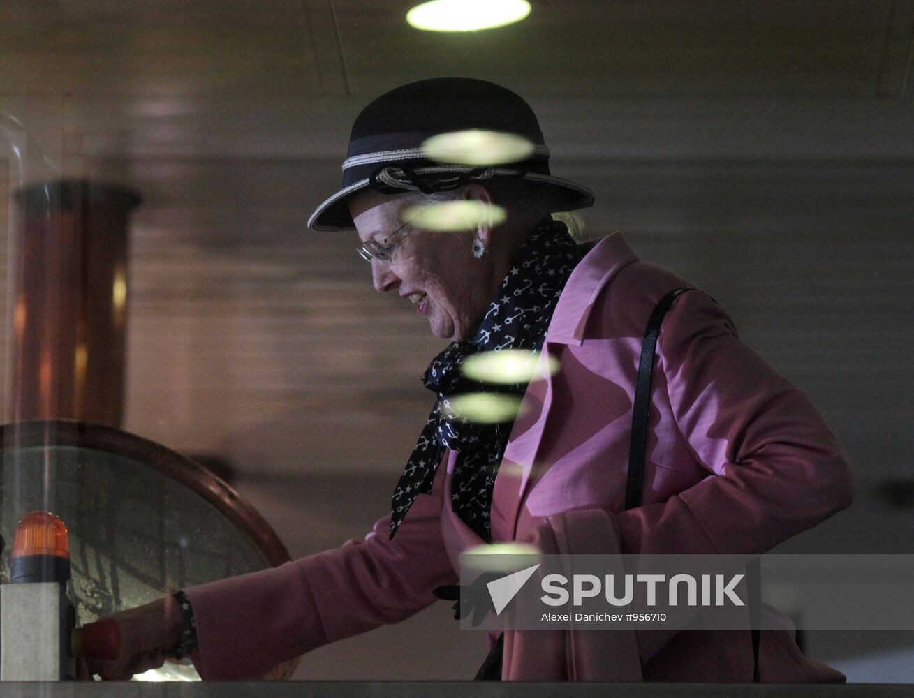 Queen of Denmark visits Baltika brewery