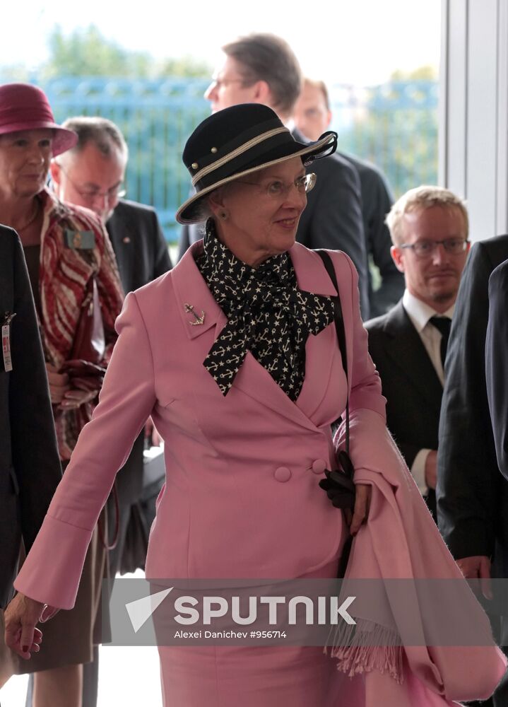 Queen of Denmark visits Baltika brewery