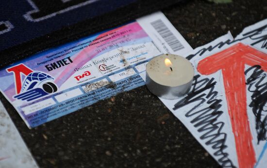 Commemorative action in honor of dead Lokomotiv hockey players