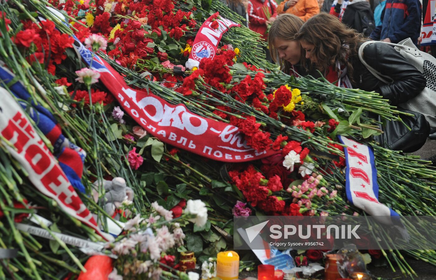 Commemorative action in honor of dead Lokomotiv hockey players