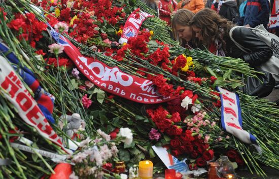 Commemorative action in honor of dead Lokomotiv hockey players