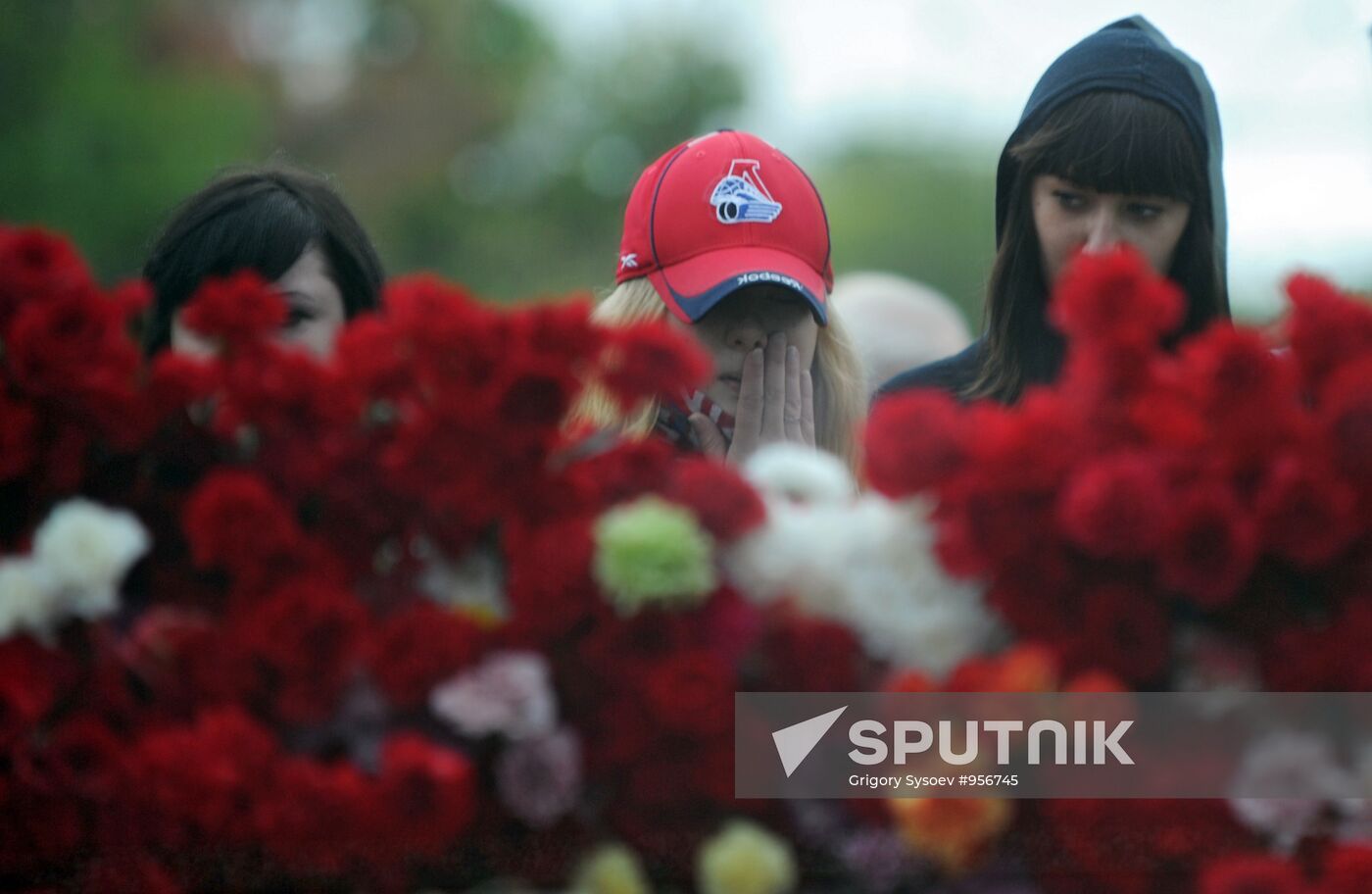 Commemorative action in honor of dead Lokomotiv hockey players