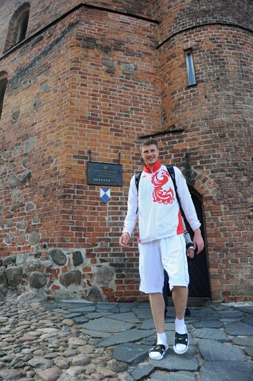 Basketball player Andrei Vorontsevich walking around Vilnius