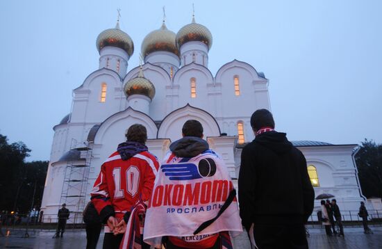 Lokomotiv Yaroslavl funeral service at Assumption Cathedral