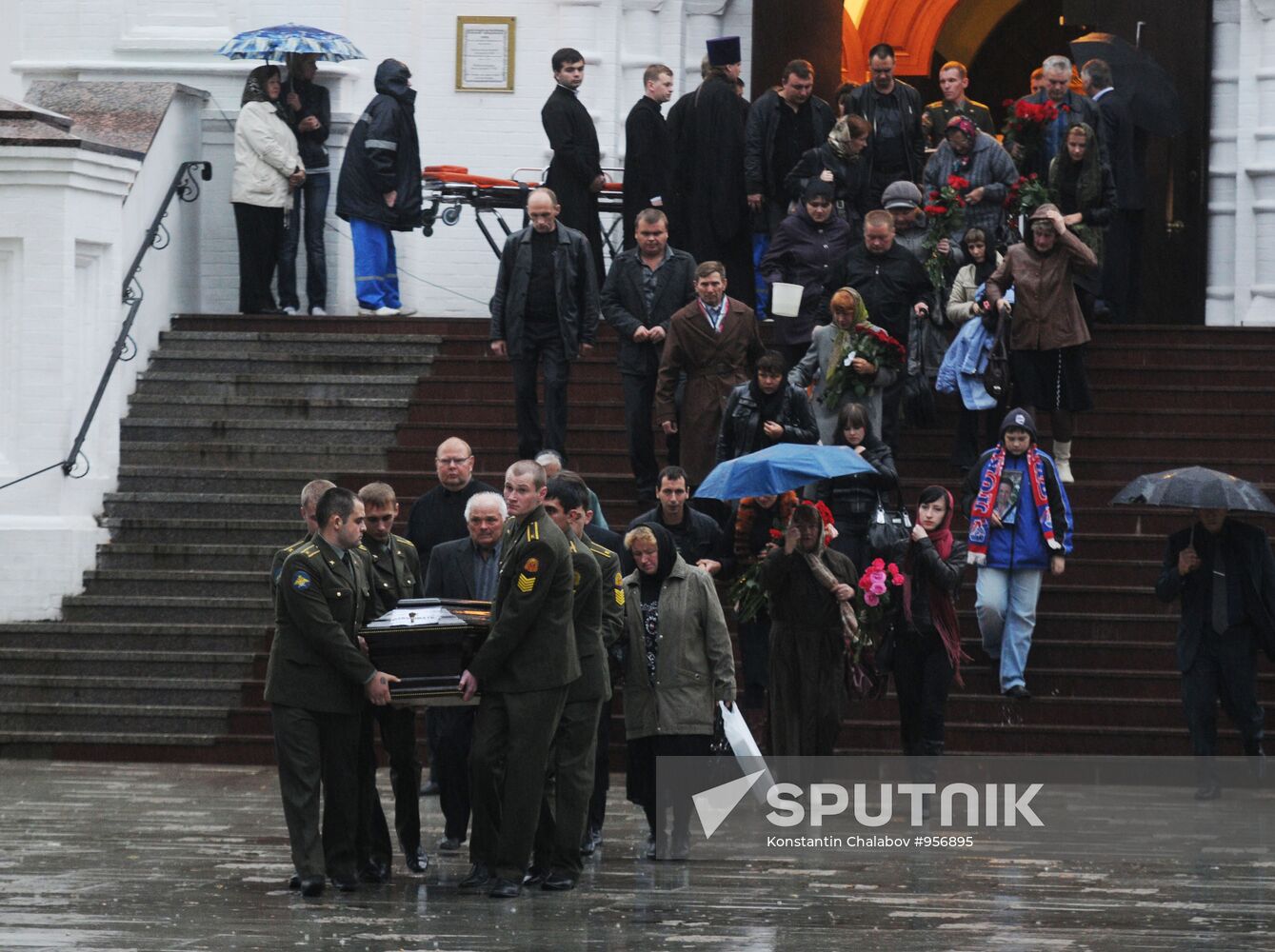 Lokomotiv Yaroslavl funeral service at Assumption Cathedral