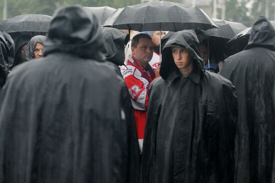 Last respects for Lokomotiv Yaroslavl hockey team at Arena 2000