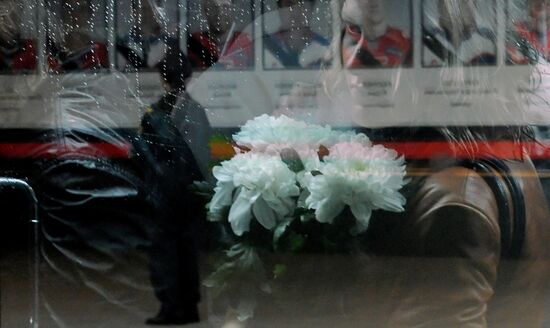 Last respects for Lokomotiv Yaroslavl hockey team at Arena 2000