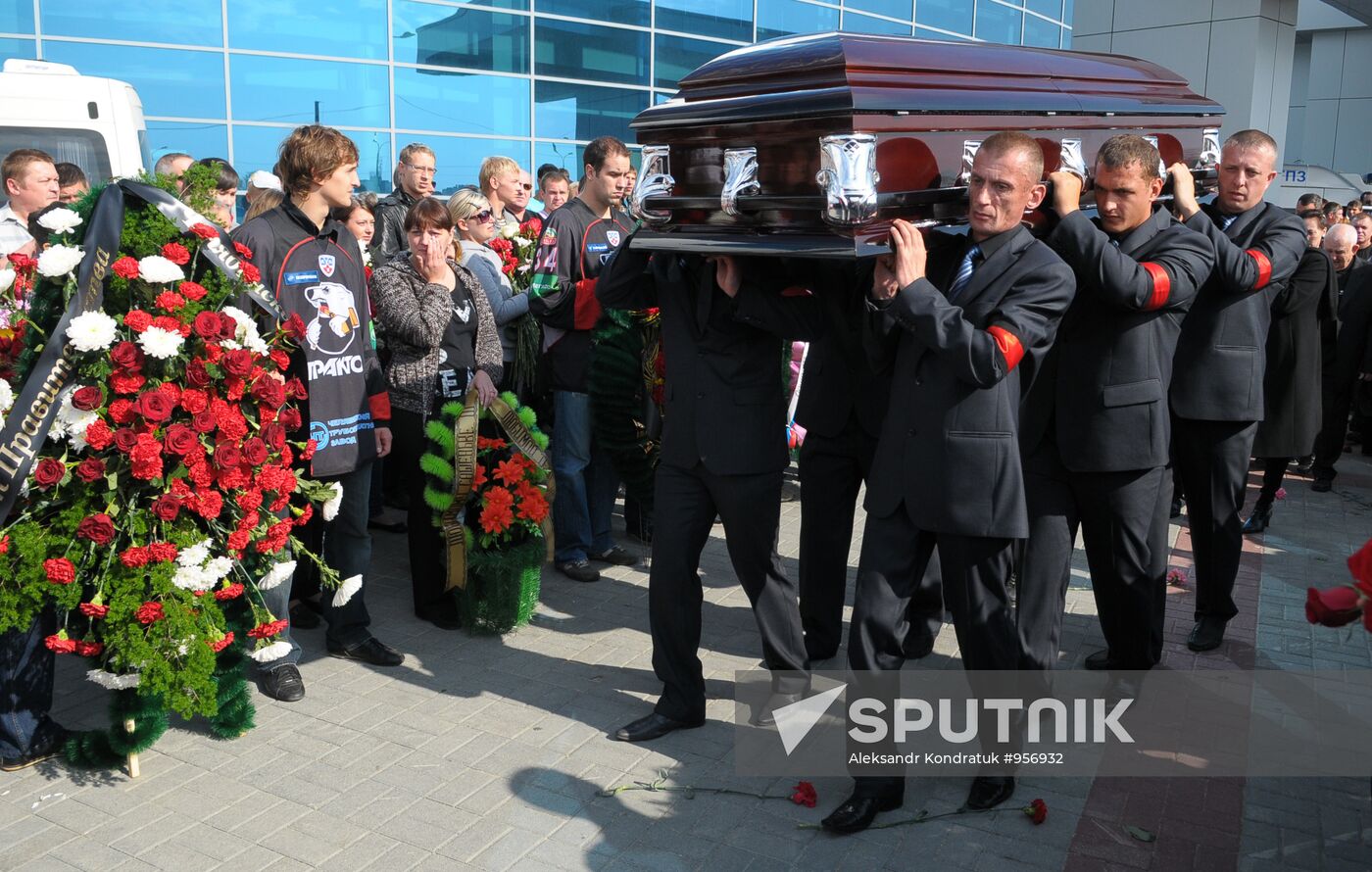 Last respects for Lokomotiv Yaroslavl forward Alexander Kalyanin