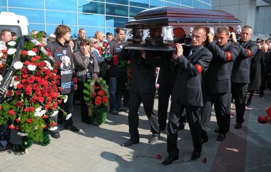 Last respects for Lokomotiv Yaroslavl forward Alexander Kalyanin
