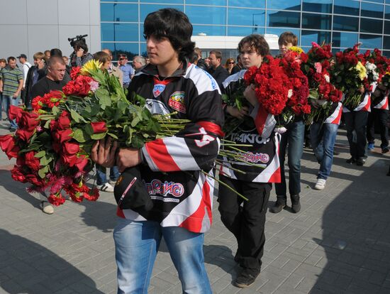 Last respects for Lokomotiv Yaroslavl forward Alexander Kalyanin
