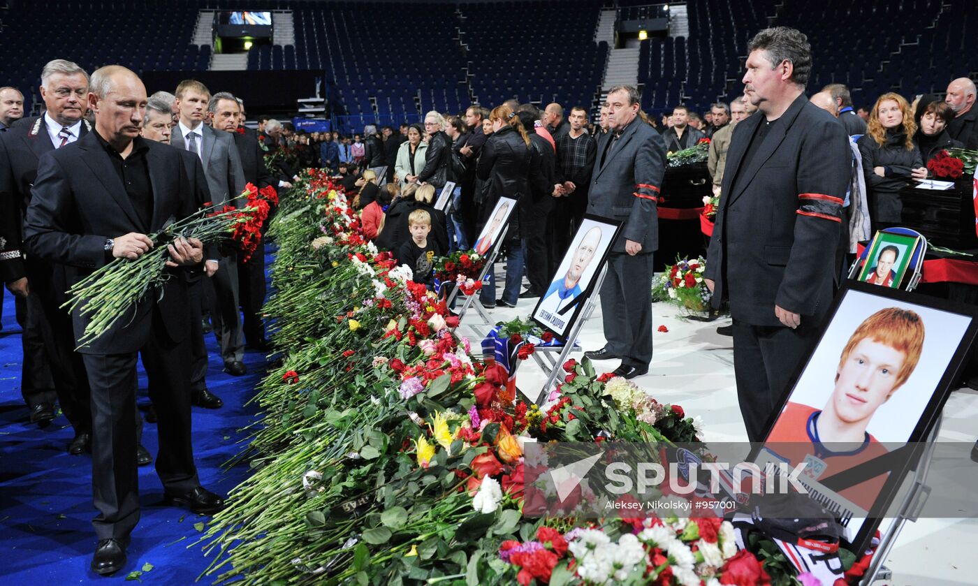 Vladimir Putin at funeral ceremony for Lokomotiv hockey players