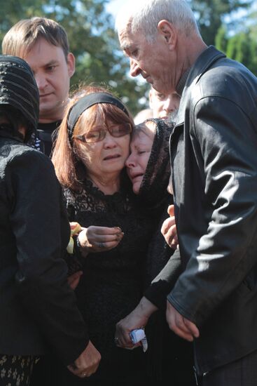 Funerals of hockey players D. Sobchenko and V. Anikeyenko