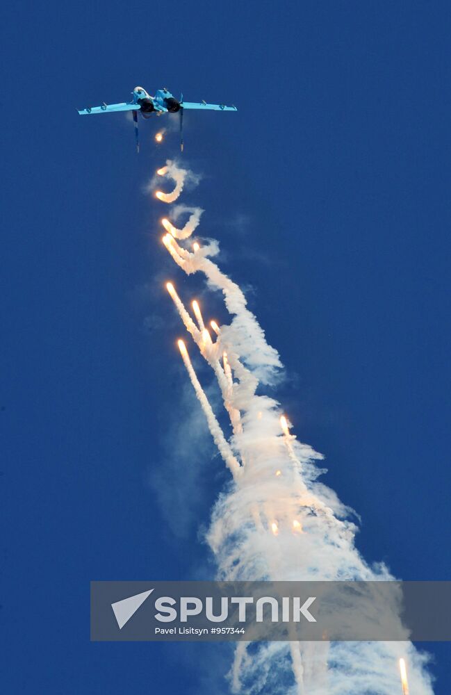 Su-27 fighter