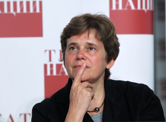 State Theater of Nations reconstruction accomplished