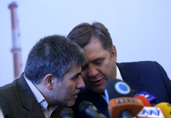 Fereydoon Abbasi, Sergei Shmatko