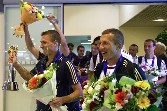 Russia's national beach soccer team arrives in Moscow