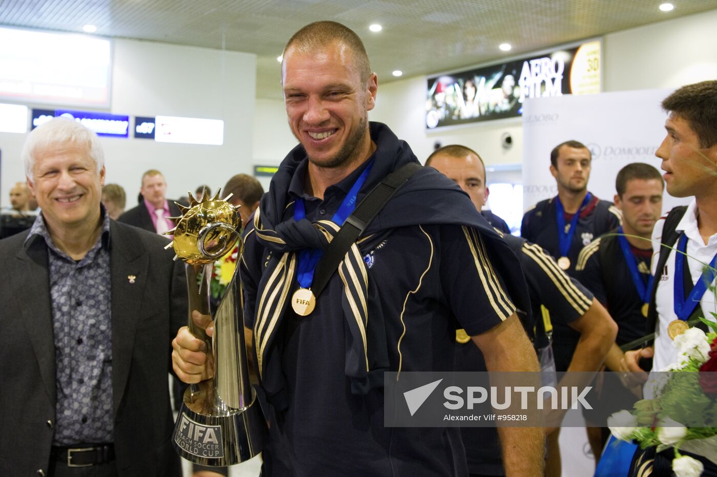 Russia's national beach soccer team arrives in Moscow