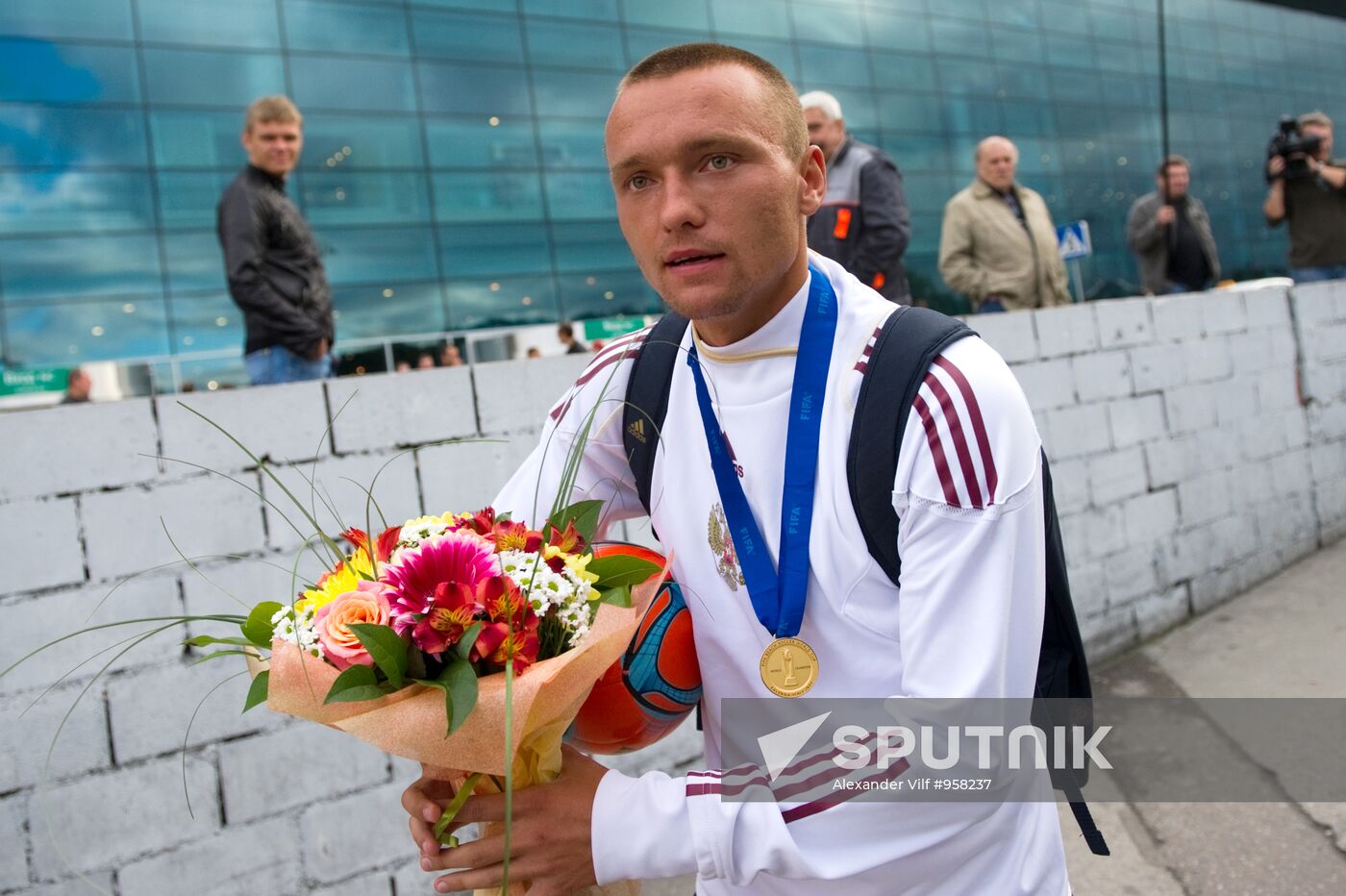 Russia's national beach soccer team arrives in Moscow