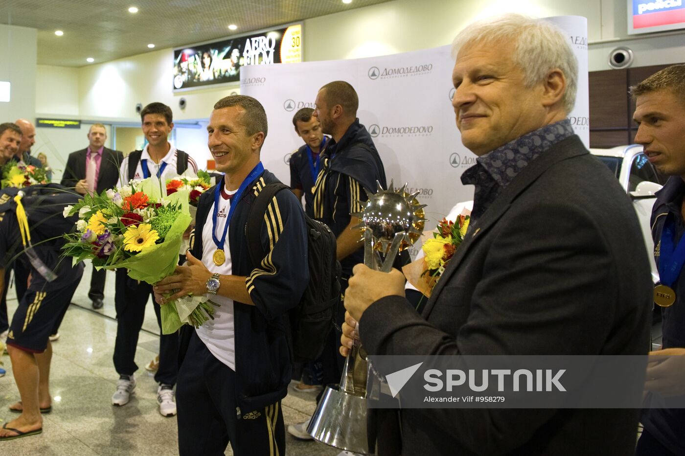 Russia's national beach soccer team arrives in Moscow