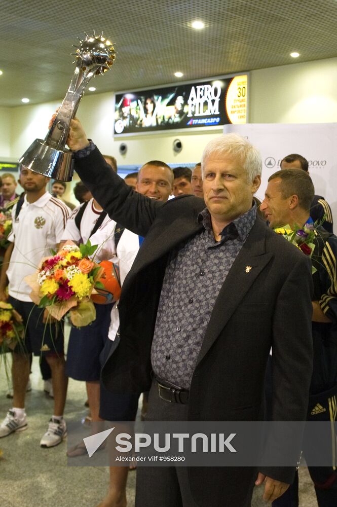 Russia's national beach soccer team arrives in Moscow