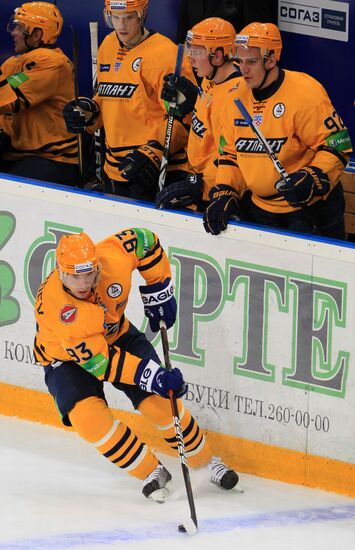 Ice hockey. CHL. Salavat Yulayev vs. Atlant