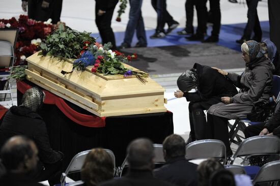 Last respects for Lokomotiv hockey player Alexander Galimov