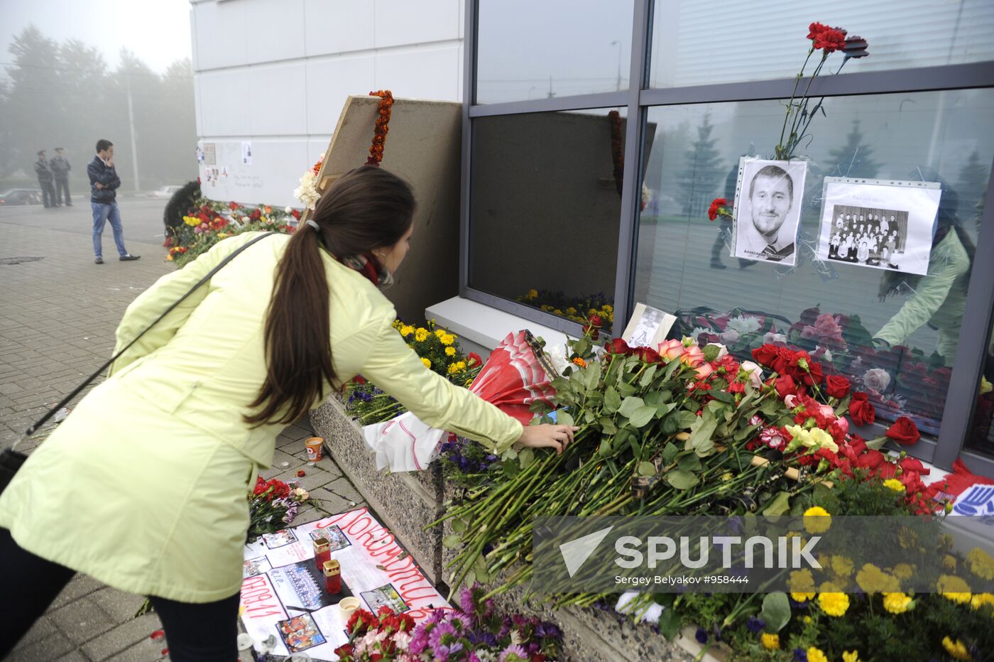 Last respects for Lokomotiv hockey player Alexander Galimov
