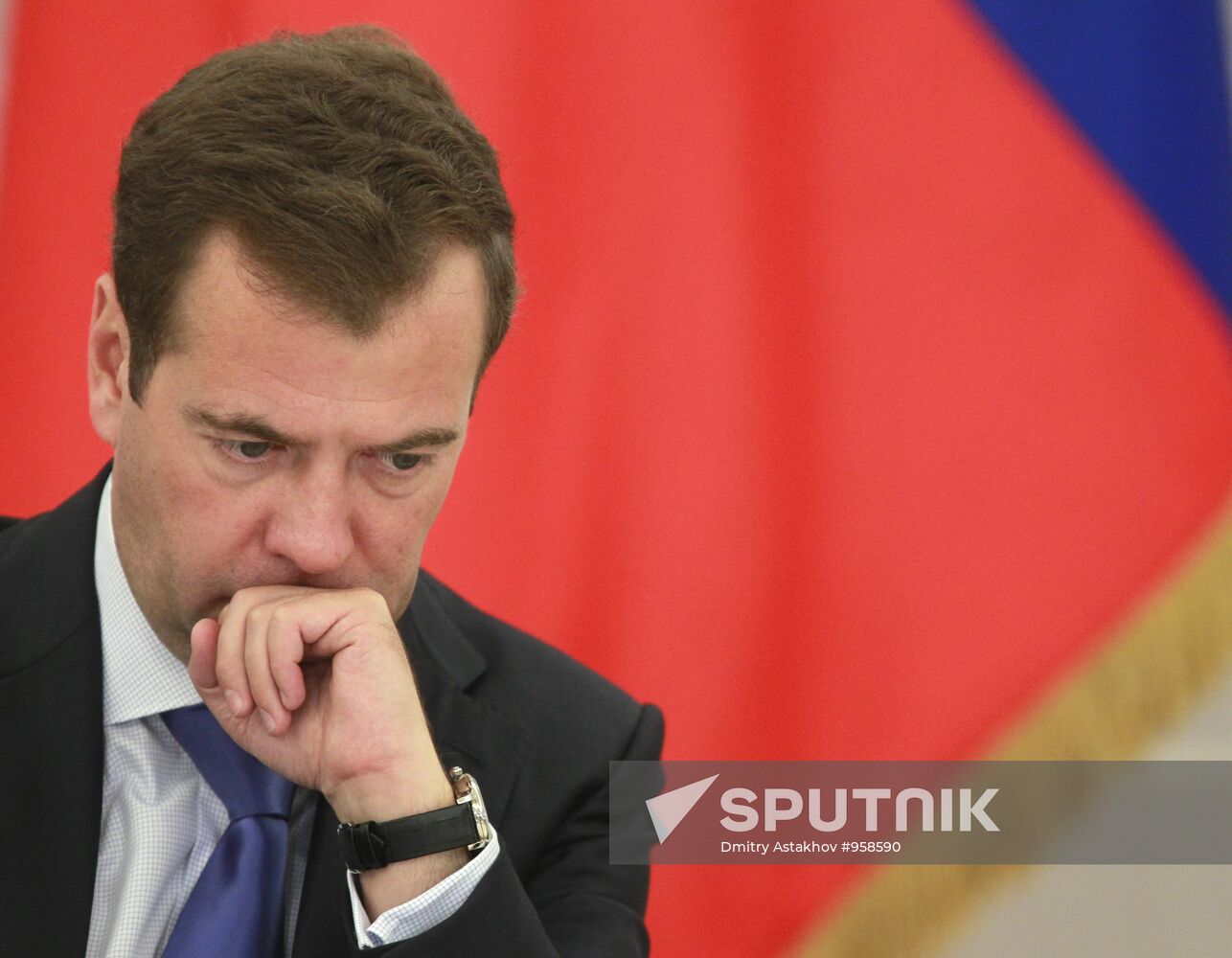 Dmitry Medvedev holds meeting on social situation of students