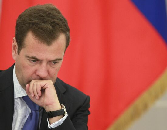 Dmitry Medvedev holds meeting on social situation of students