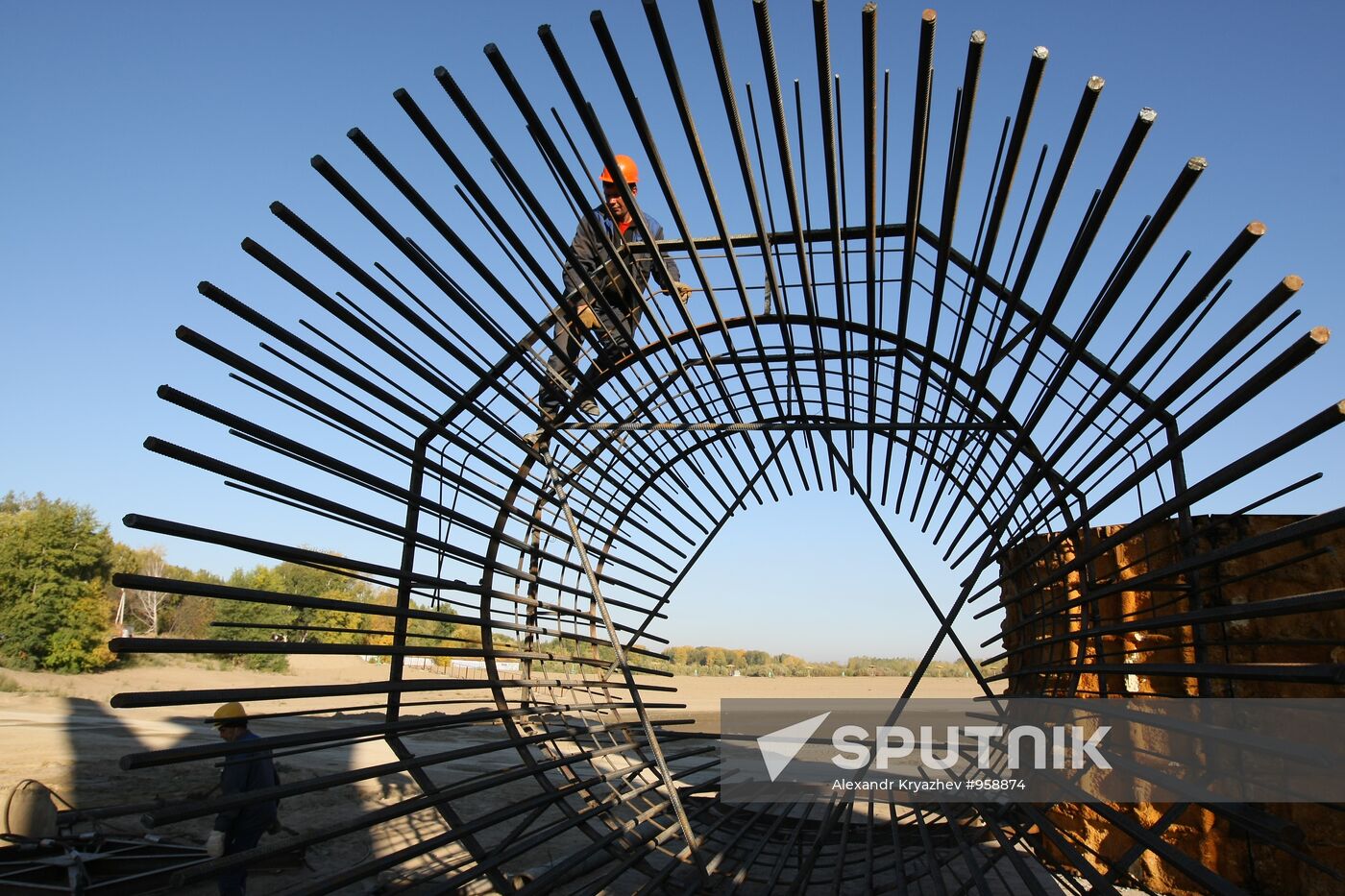 Construction of bridge across Ob River in Novosibirsk