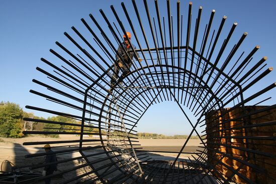 Construction of bridge across Ob River in Novosibirsk