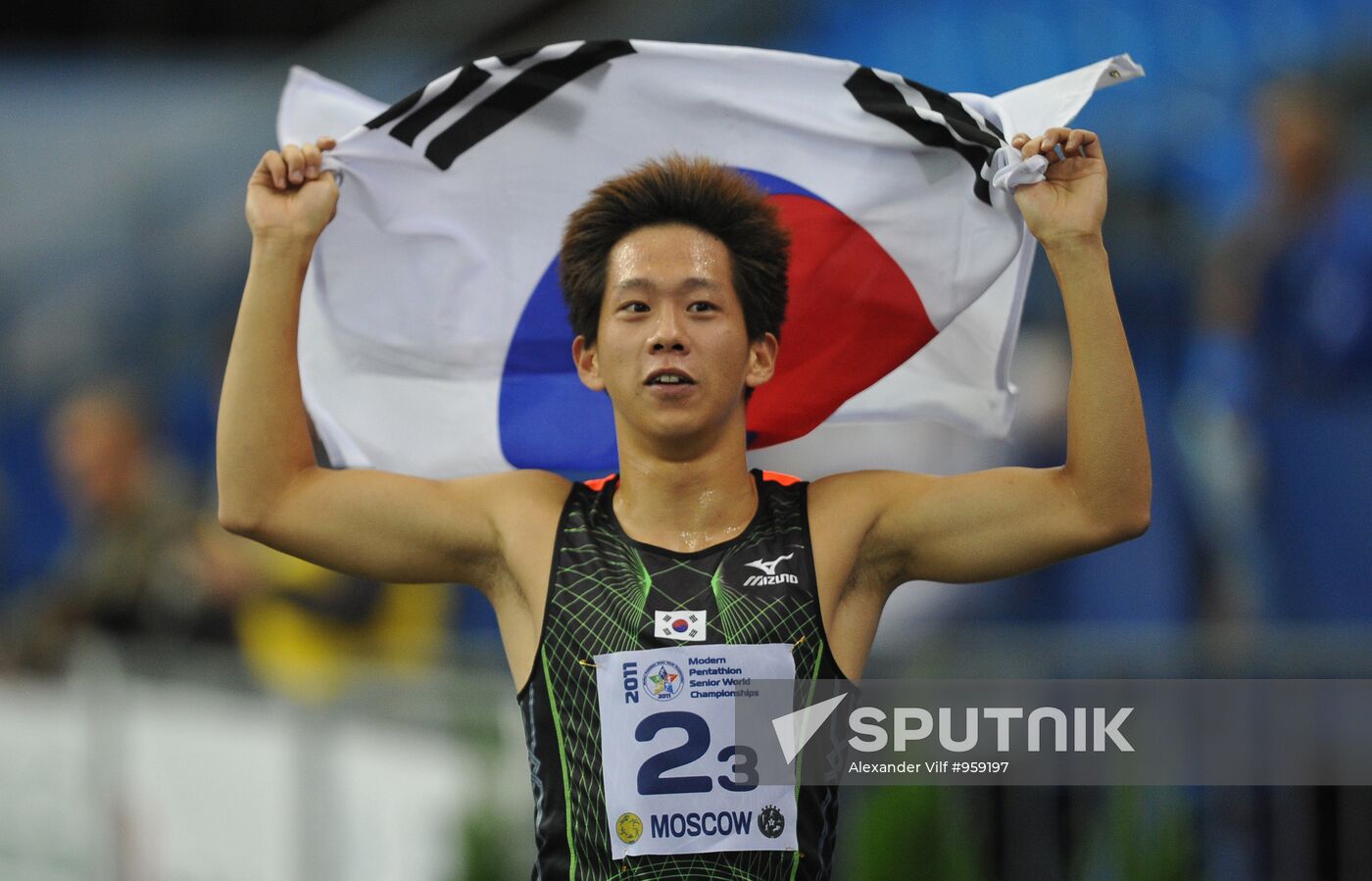 Jinwoo Hong