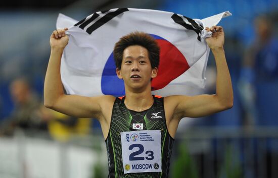 Jinwoo Hong