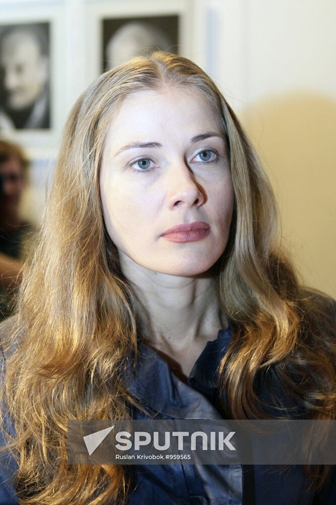 Meeting of Taganka Theater actors