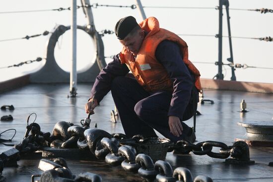 "Varyag" cruiser at a Pacific Fleet drill