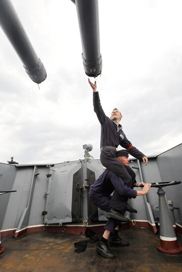 Cruiser "Varangian" involved in Pacific Fleet training