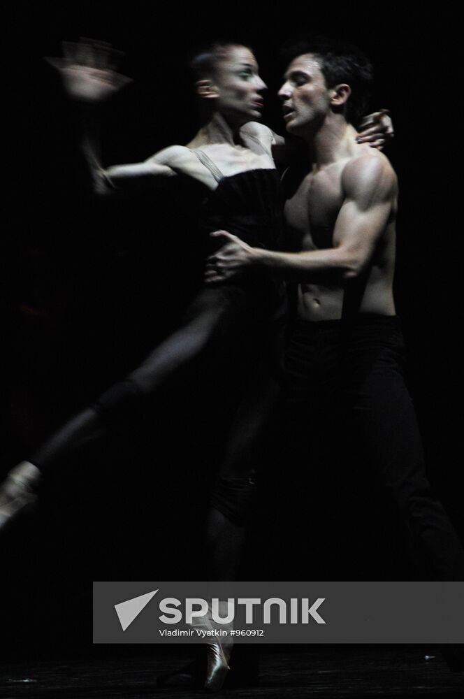 Talia Evtushenko and Marcio Vinicius Paulino Silveira