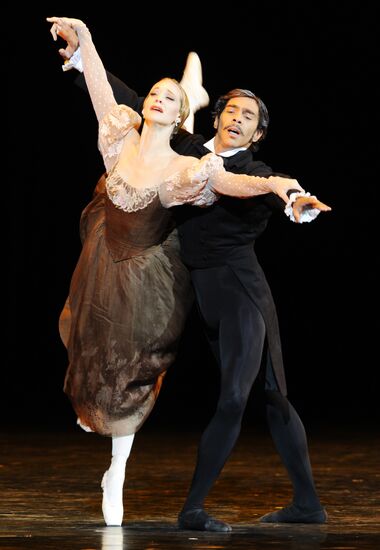 Alicia Amatriain and Jason Reilly